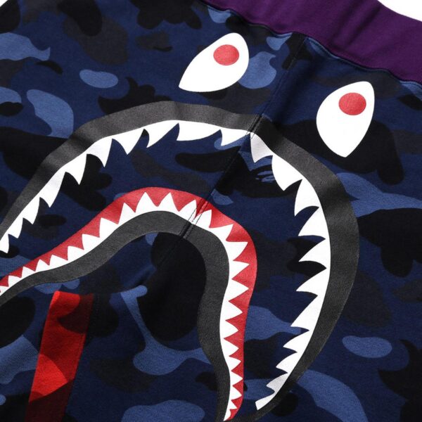 BAPE CRAZY CAMO SHARK SWEATSHORTS-NAVY